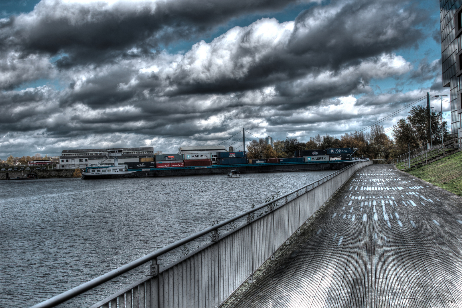 Düsseldorfer Hafen Collection 01