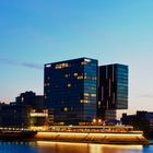 Düsseldorfer Hafen mit dem Hyatt-Hotel