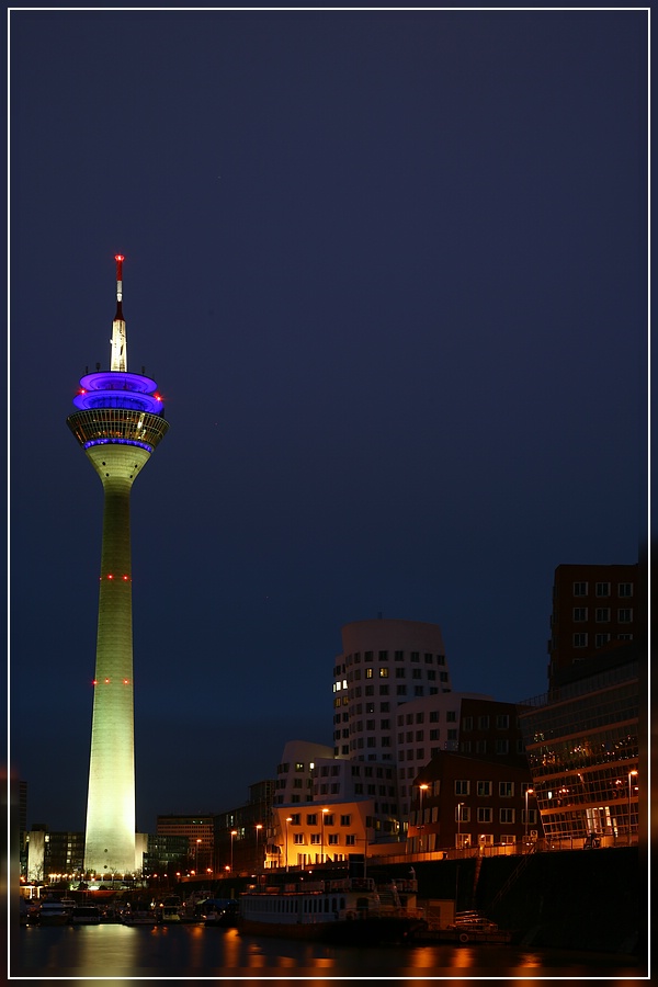 Düsseldorfer Medienhafen ...