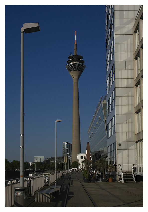 Düsseldorfer Medienhafen VI