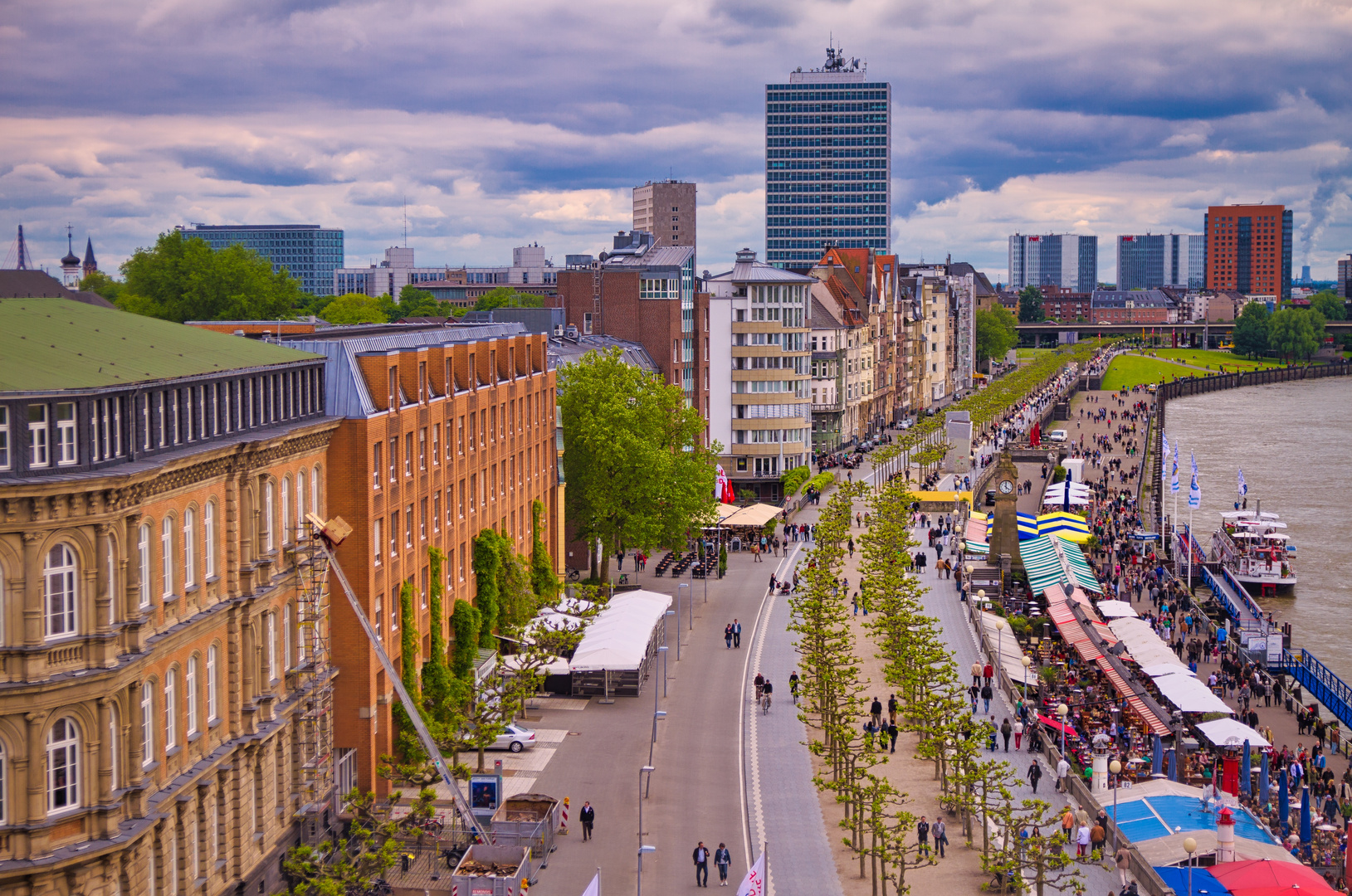 Düsseldorfer Rheinuferpromenade