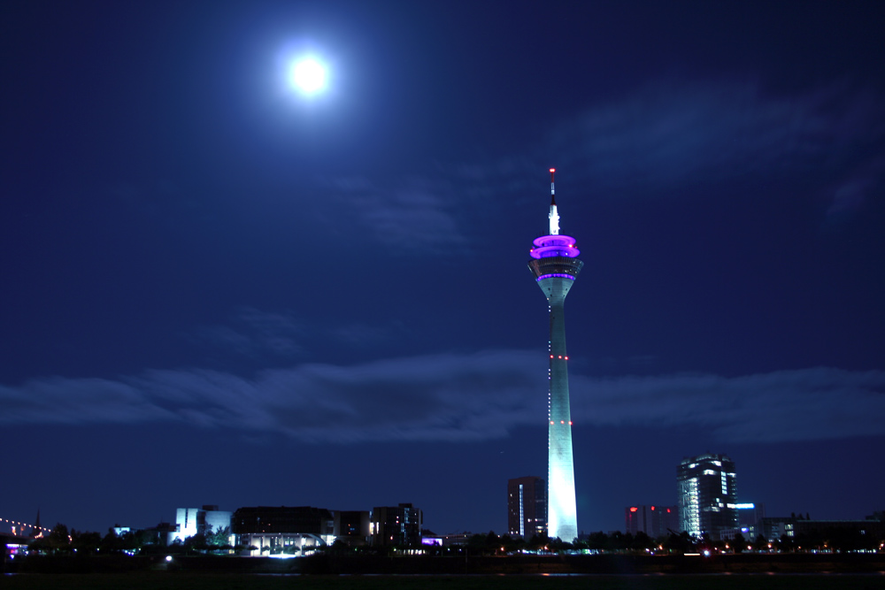 Düsseldorf@night