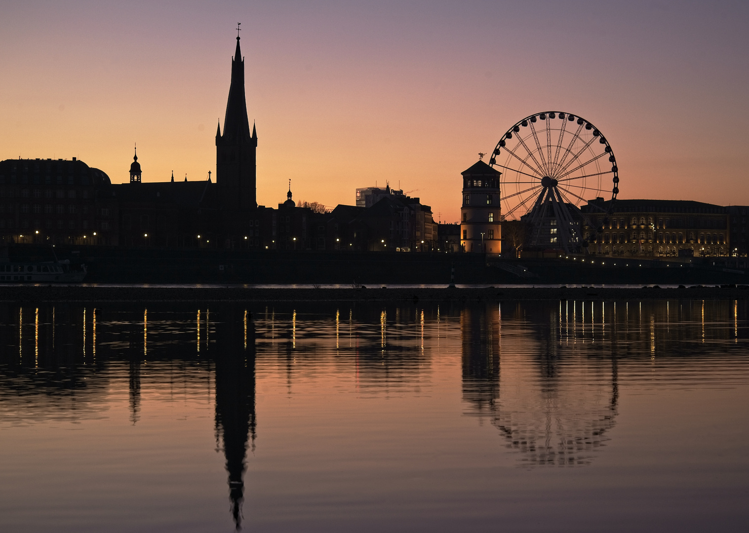 Düsseldorf_Sunrise