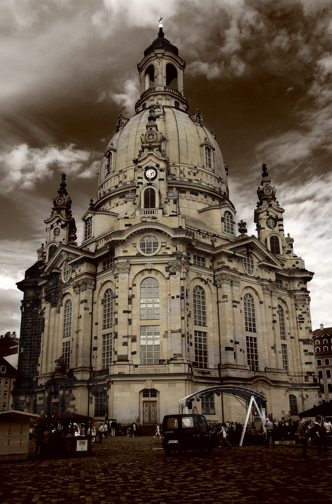 Düstere Frauenkirche !!!