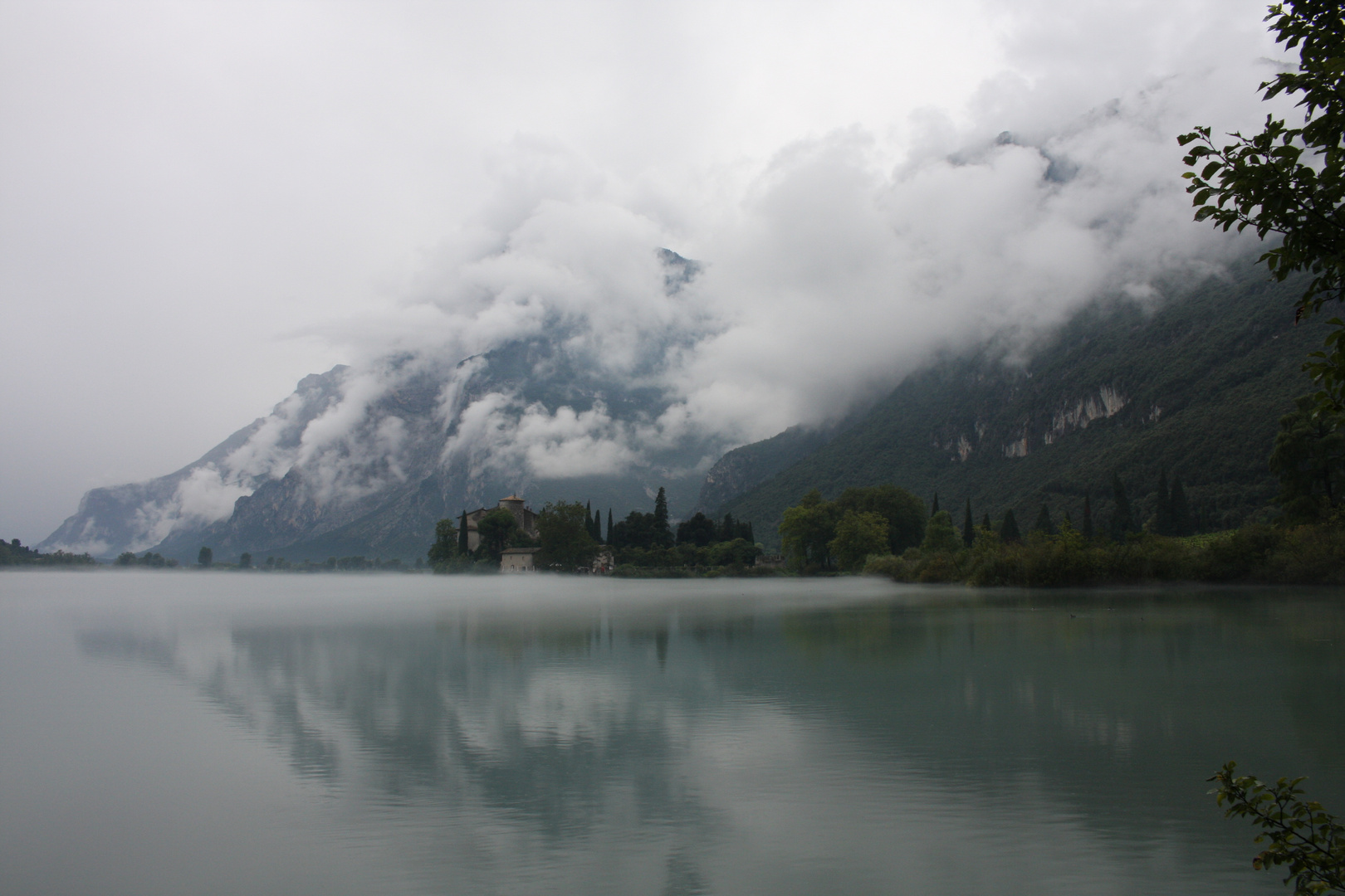 düstere Stimmung am Toblinosee,nahe Gardasee