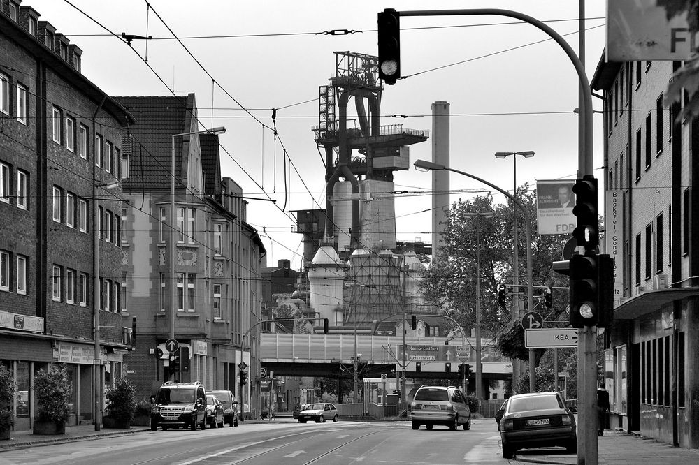 Duisburg Beek: Hütte im Stadtbild