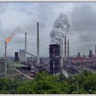 Duisburg - Blick vom Alsumer Berg - Kokerei Schwelgern in Aktion