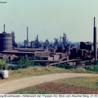 Duisburg-Bruckhausen, Hüttenwerk der Thyssen AG, Blick vom Alsumer Berg, 1989