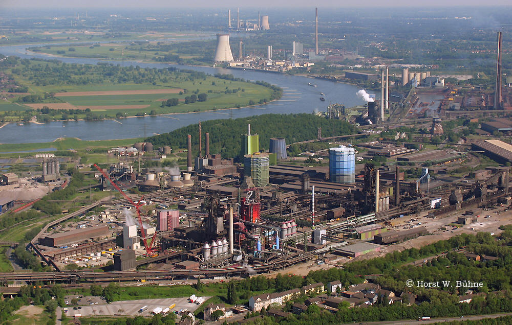 Duisburg-Bruckhausen, Rhein, Thyssen-Krupp Stahlwerk mit neuem Hochofen