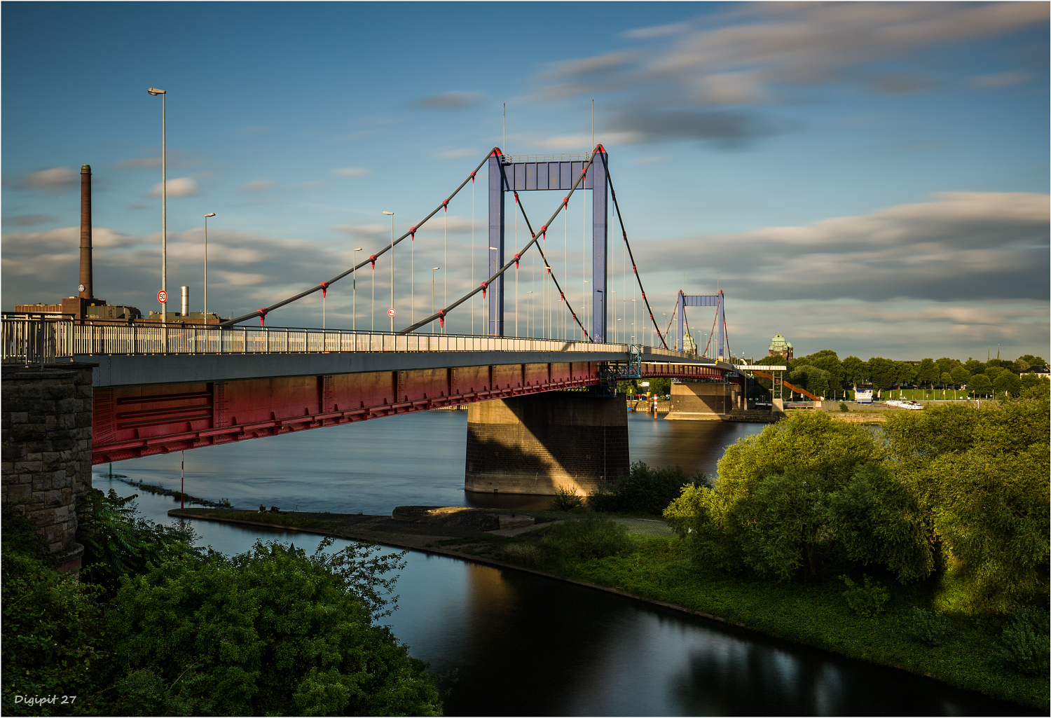 Duisburg Friedrich Ebert Brücke 2017-01