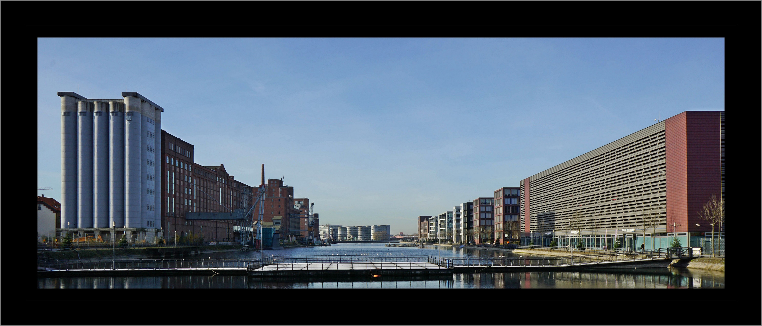 Duisburg Innenhafen (1)