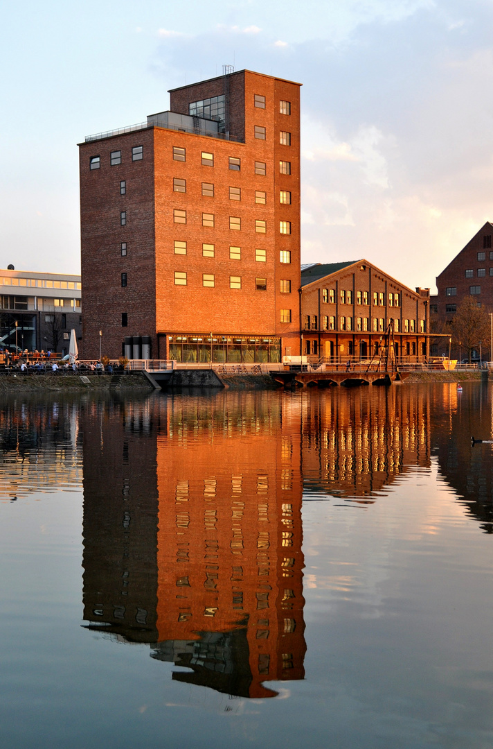 Duisburg - Innenhafen (1 )