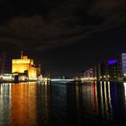 Duisburg Innenhafen bei Nacht