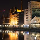 Duisburg Innenhafen bei Nacht