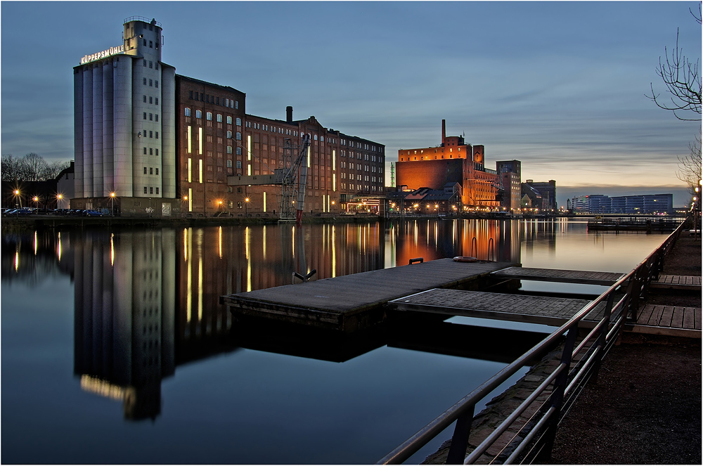 " Duisburg Innenhafen "