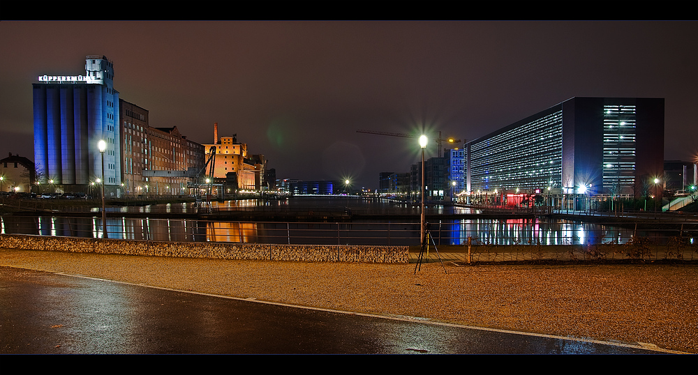 Duisburg Innenhafen ..