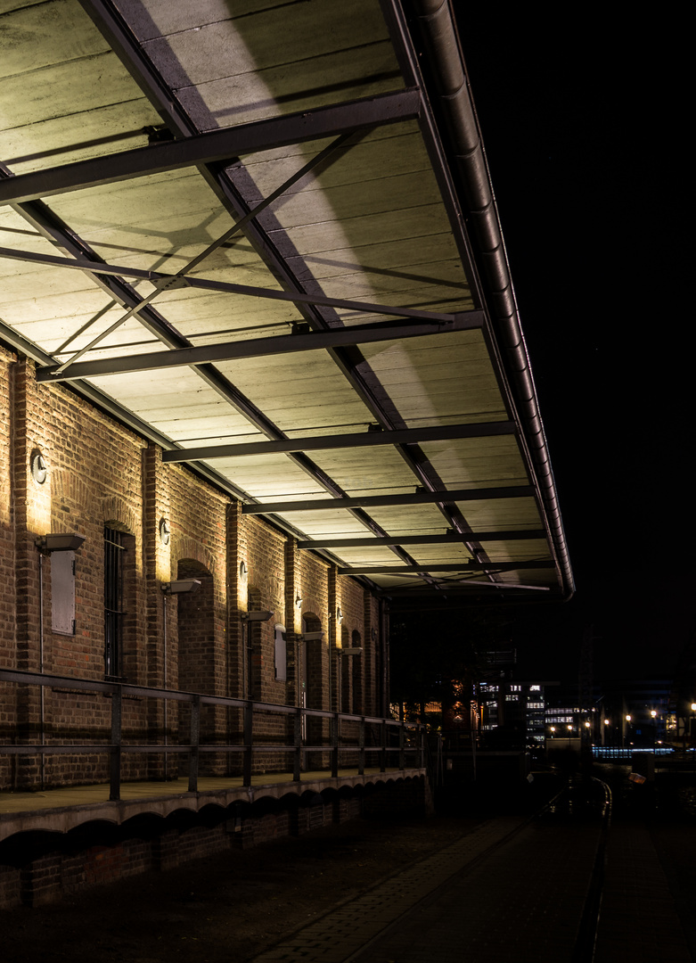 Duisburg. Innenhafen. IV