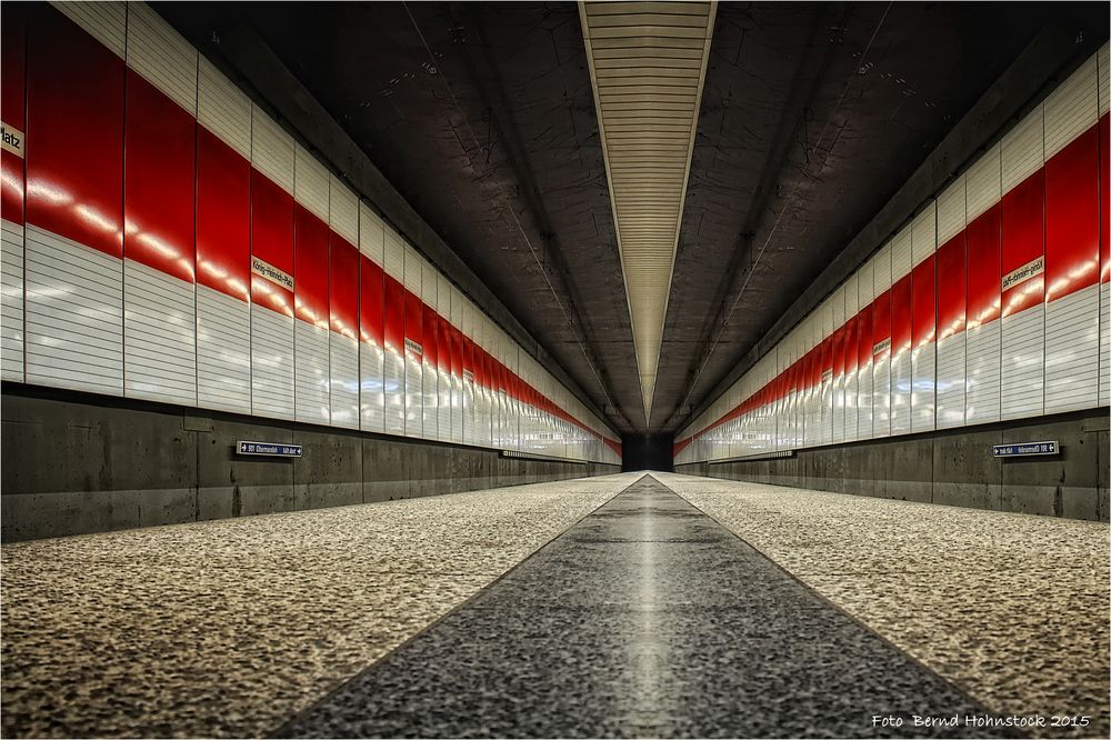 Duisburg König-Heinrich-Platz .....