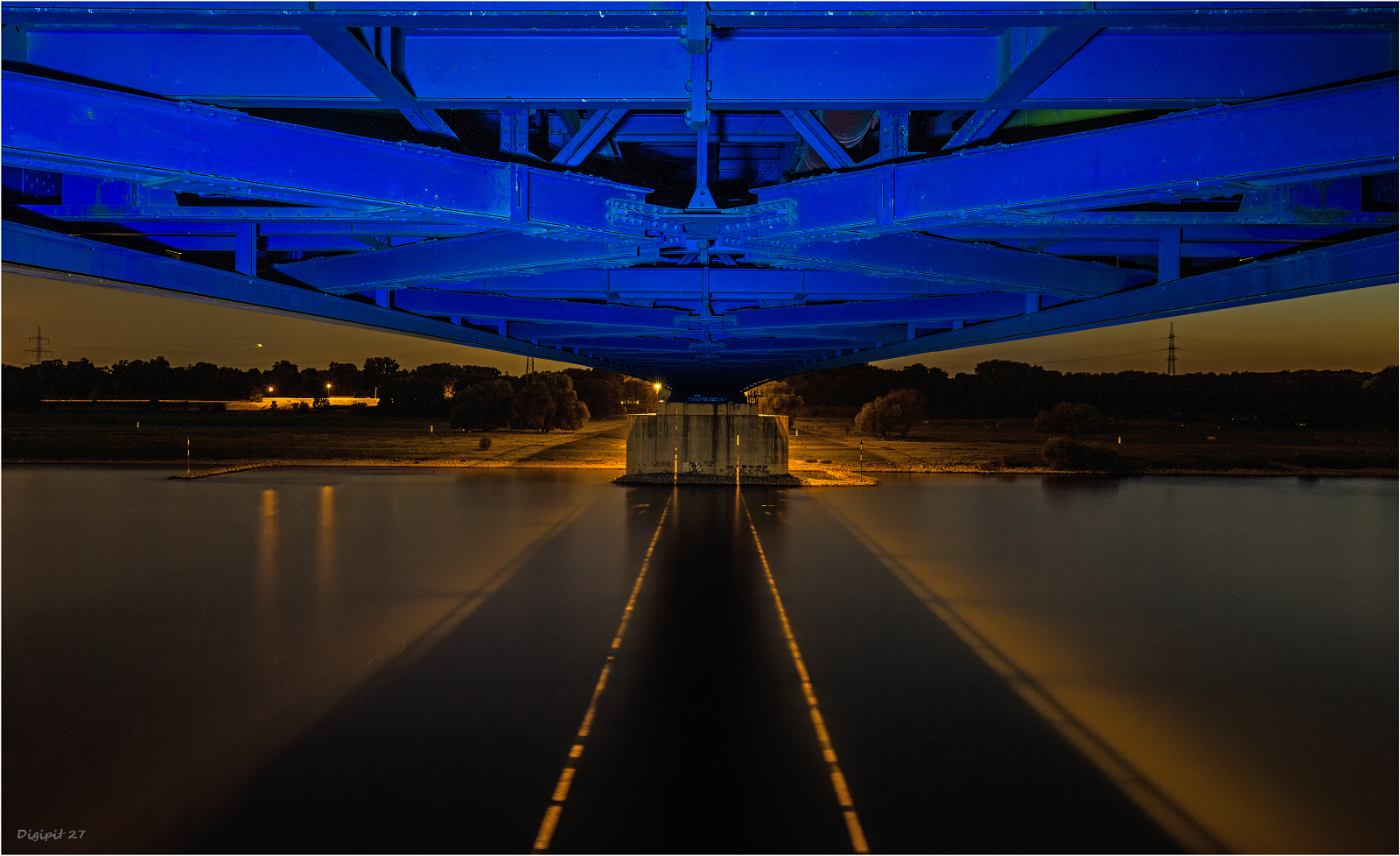 Duisburg Rheinbrücke Rheinhausen 2016-01