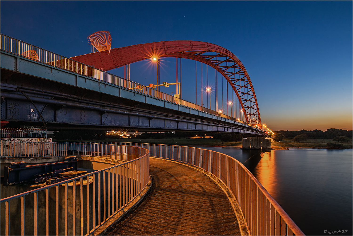 Duisburg Rheinbrücke Rheinhausen 2016-02