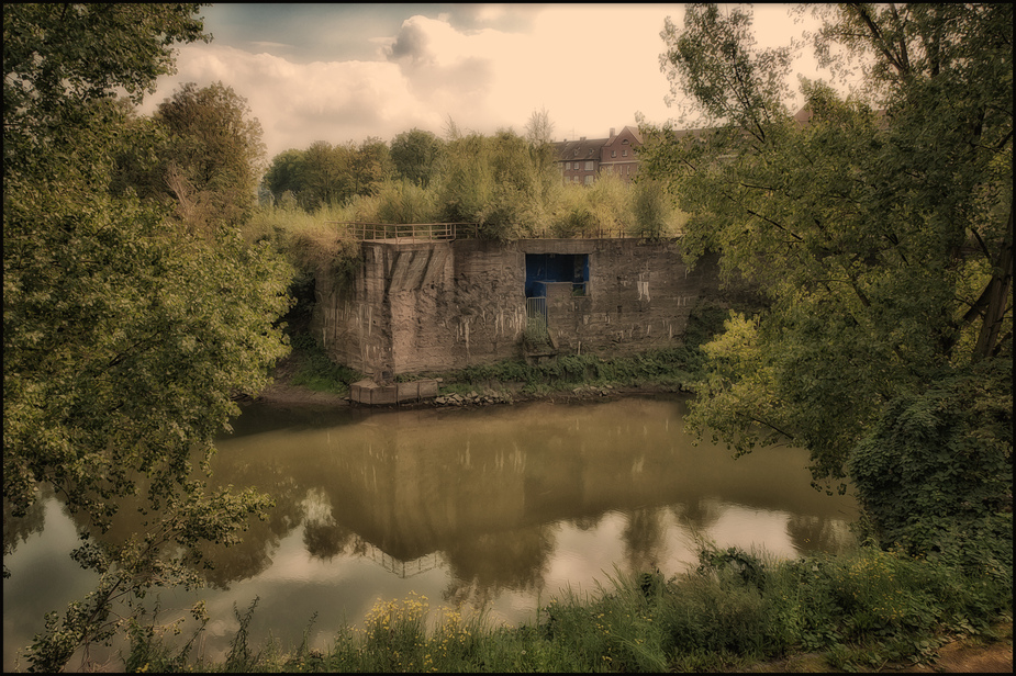 Duisburg-Ruhrort Schiffswerft Lünnemann Anno 2011