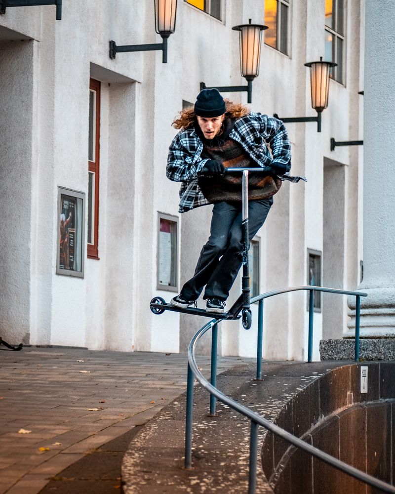 Duisburg Stunt Scooter Foto & Bild streetfotografie mit menschen