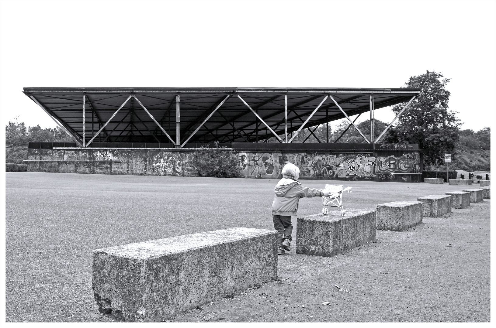 Duisburg ungeschminkt 32 - Öffentlicher Kinderspielplatz