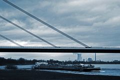 Duisburg ungeschminkt 4 reloaded - Autobahnbrücke Duisburg Baerl