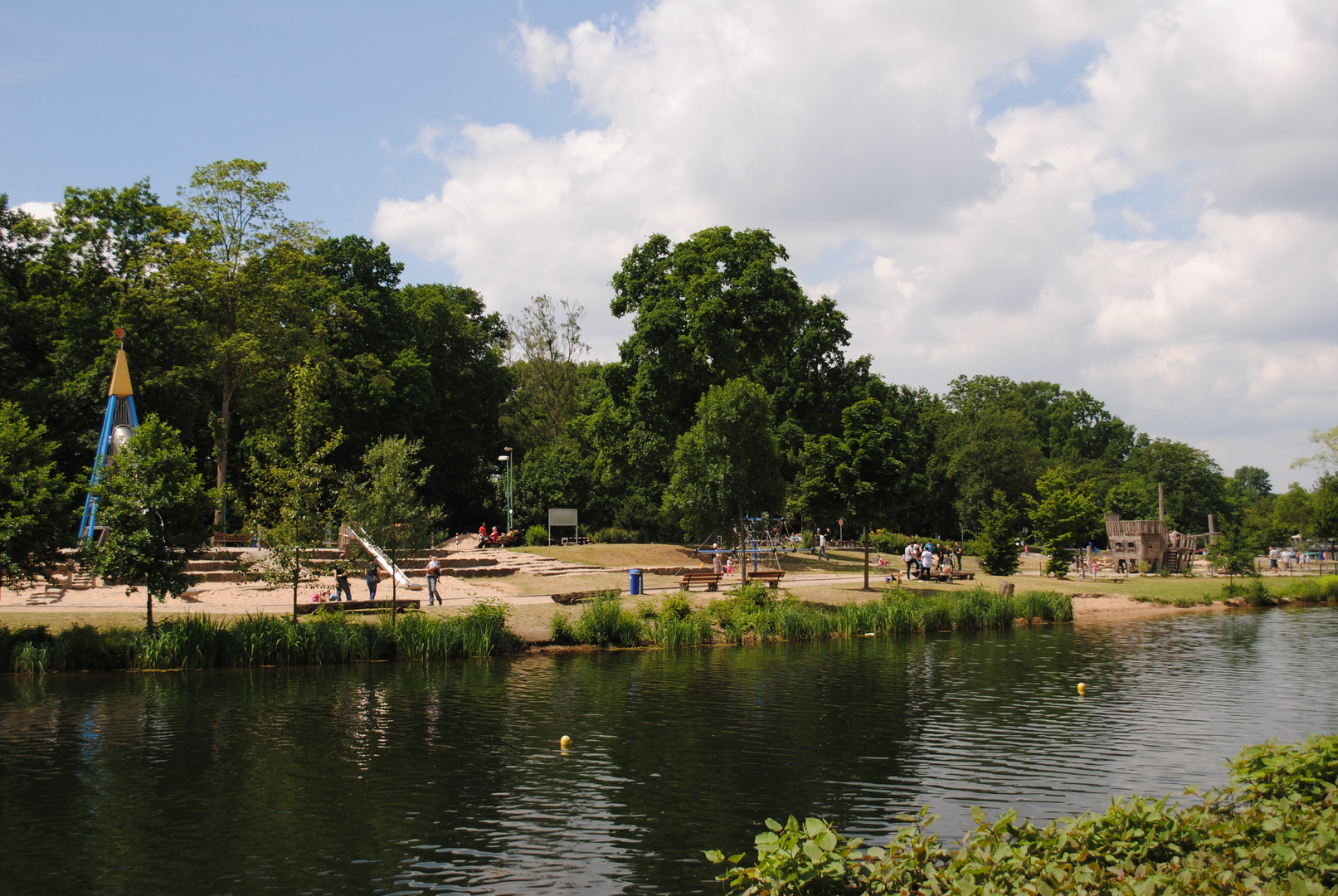 Duisburg - Wedau , Wasserspielplatz an der Regattabahn