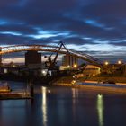 Duisburger Hafen bei Nacht