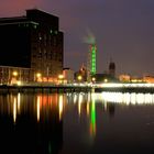 Duisburger Hafen bei Nacht II