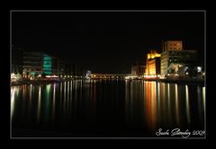 Duisburger Innenhafen bei Nacht 3