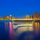 Duisburger Innenhafen bei Nacht