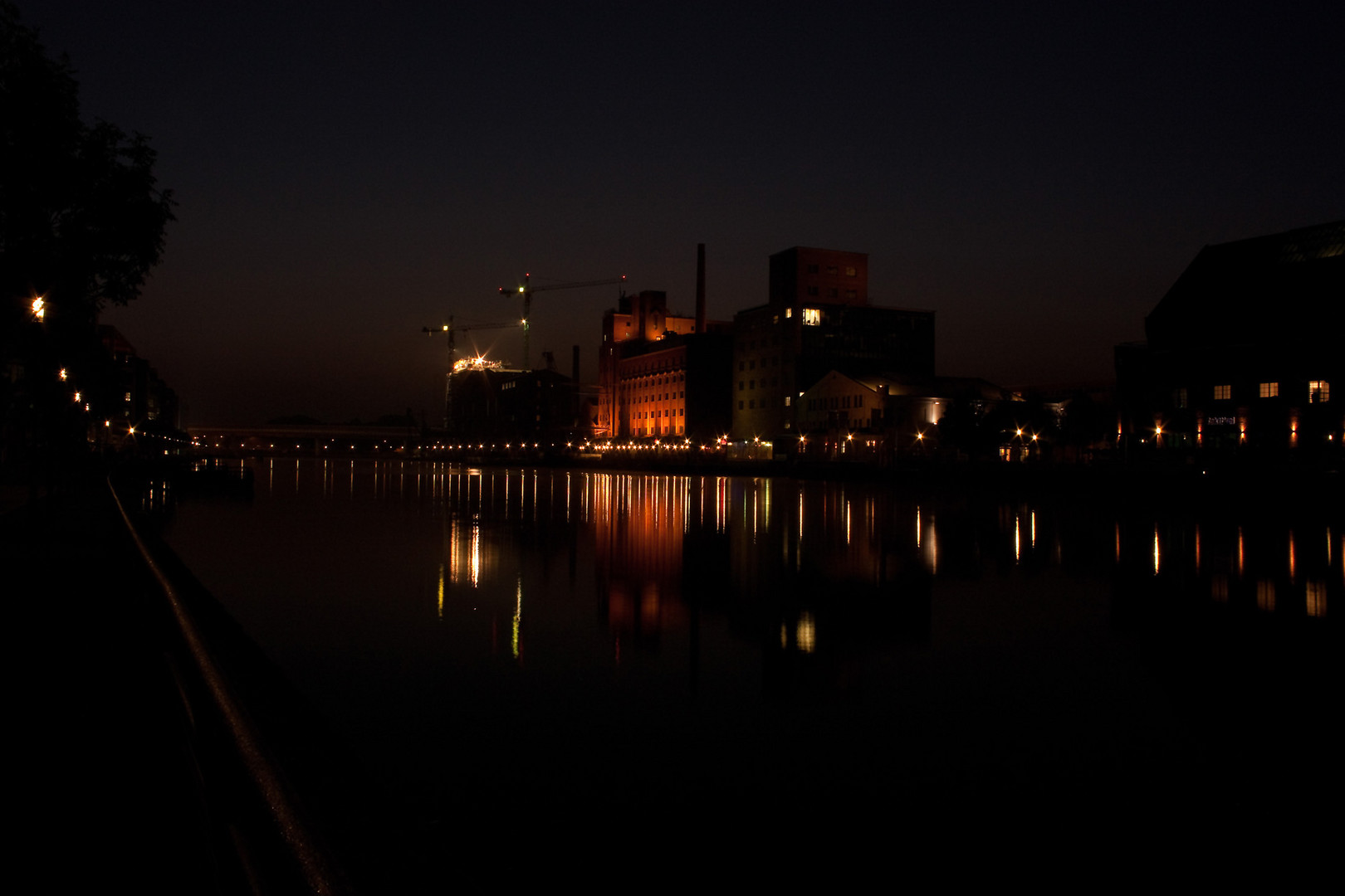 Duisburger Innenhafen um 7:12 Uhr