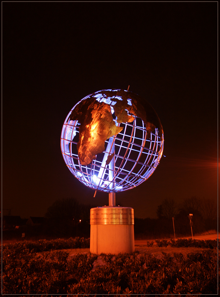 Duisburger Welt in Blau/Orange