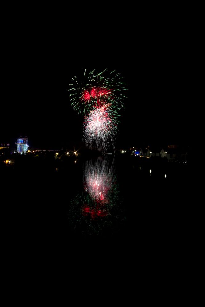 Dult Feuerwerk Regensburg.