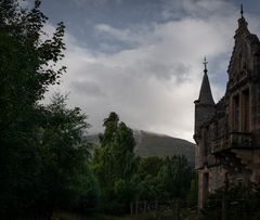 Dunalistair House & Schiehallion