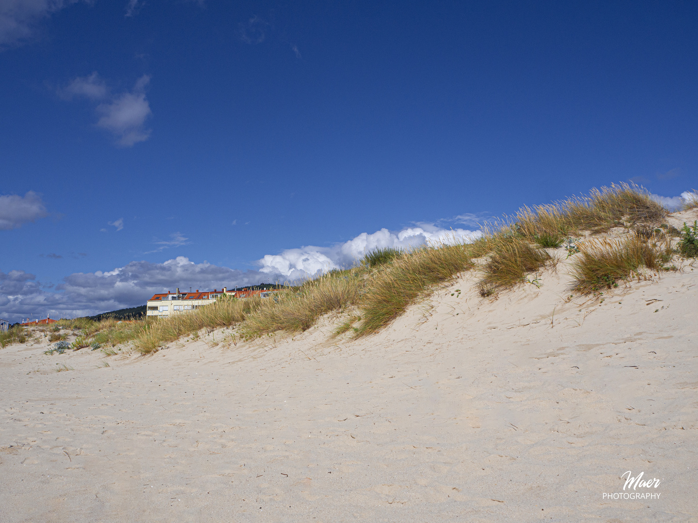 Dunas de arenas blancas en Portomarín