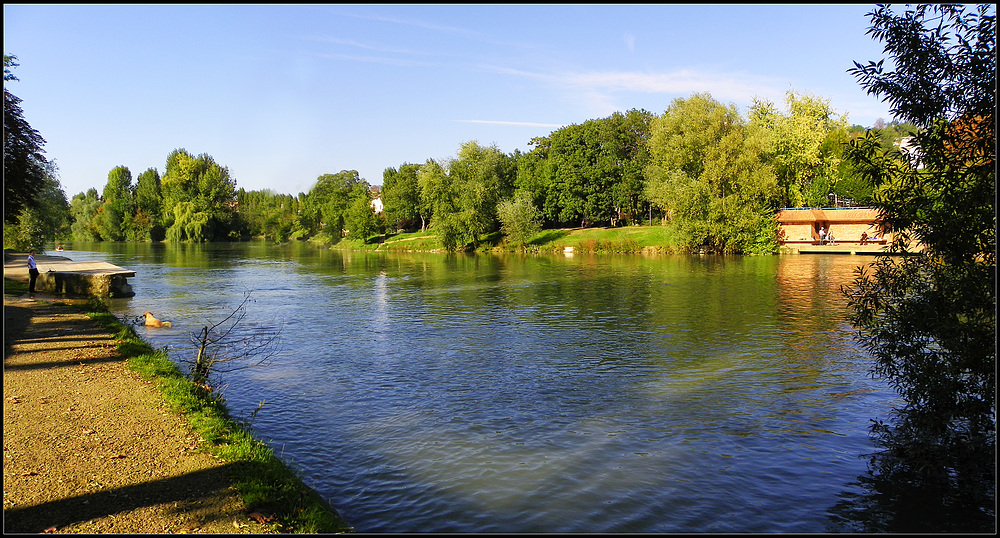 D'une rive à l'autre .