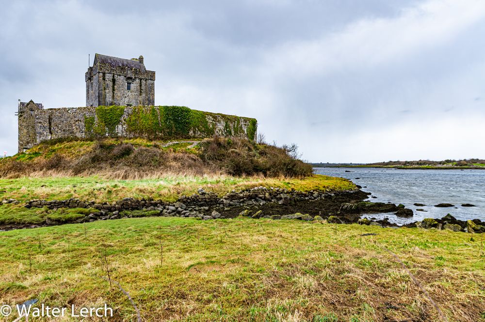 Dunguaire Castle