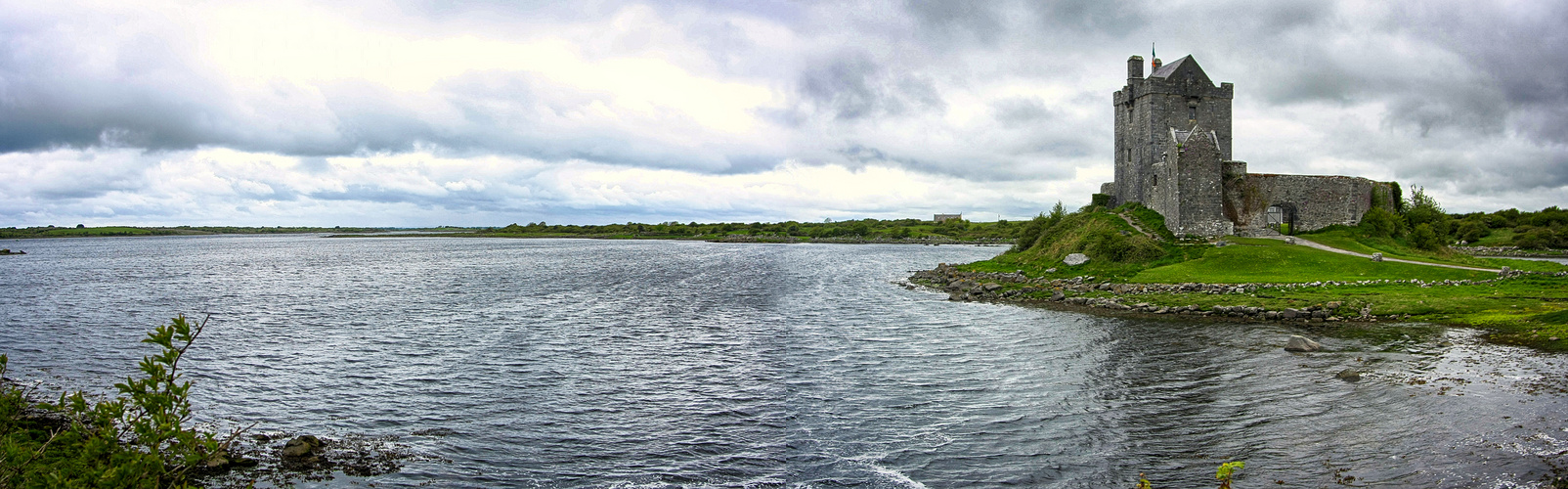 Dunguaire Castle