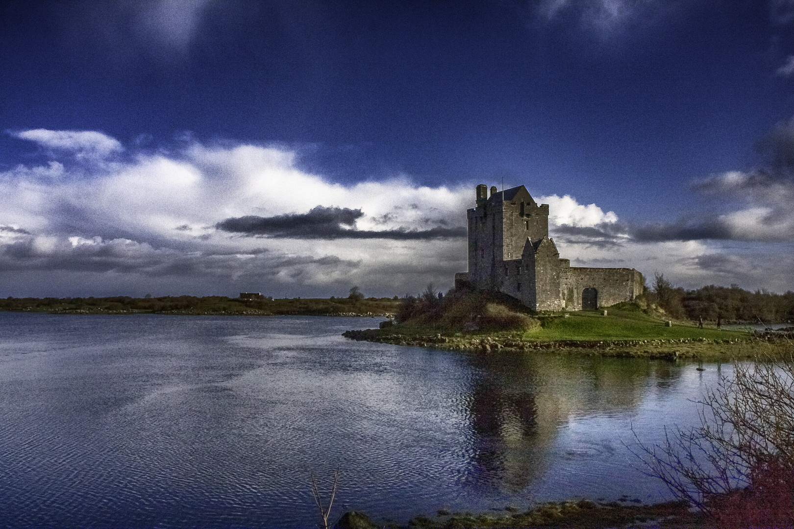  DUNGUAIRE CASTLE