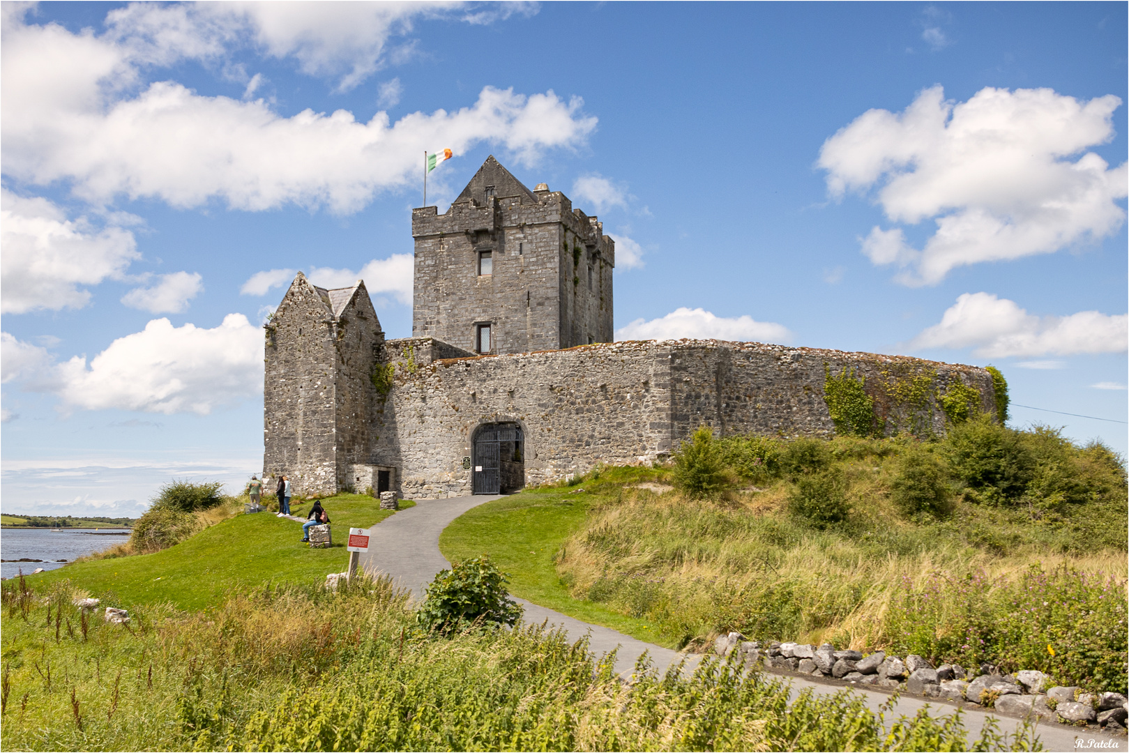 Dunguaire  Castle