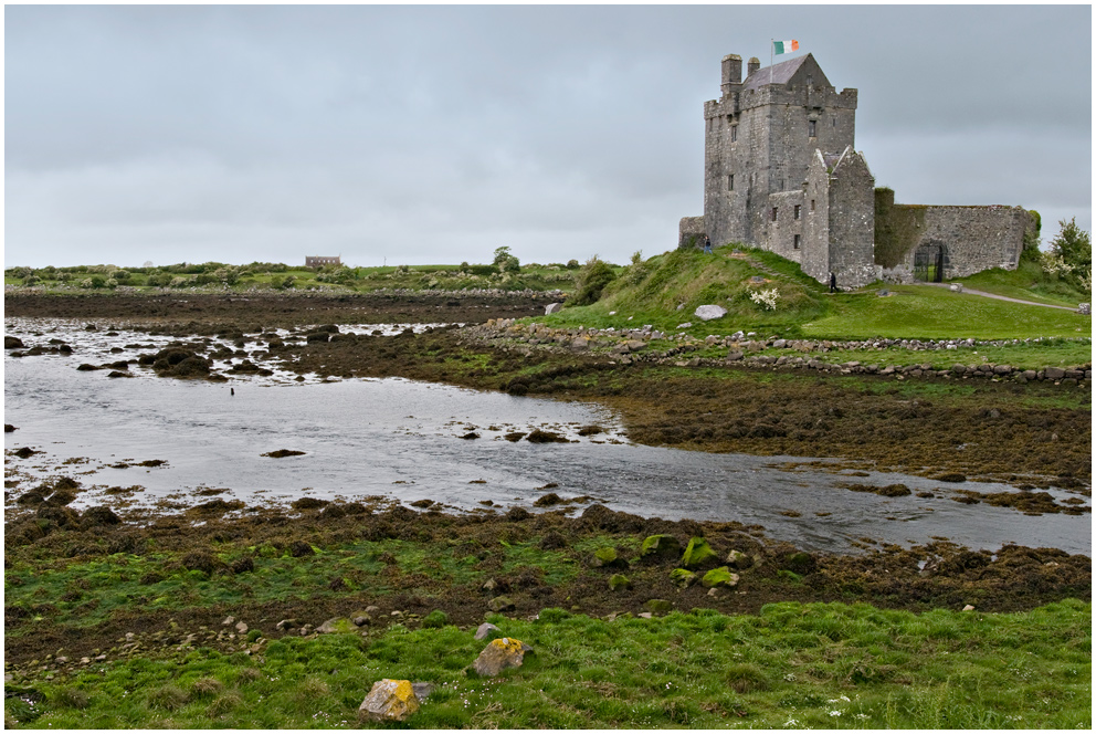 Dunguaire Castle