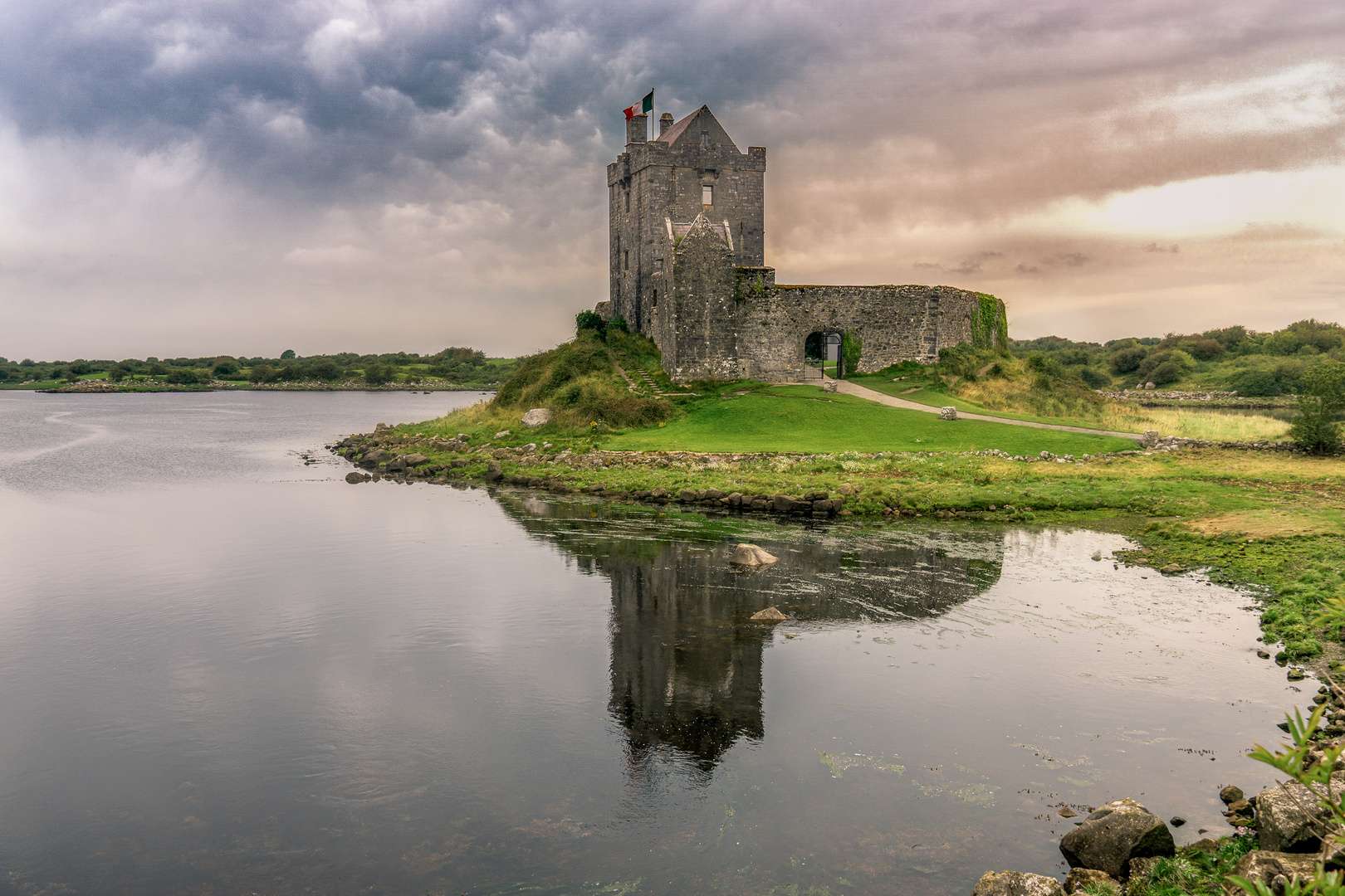 Dunguaire Castle