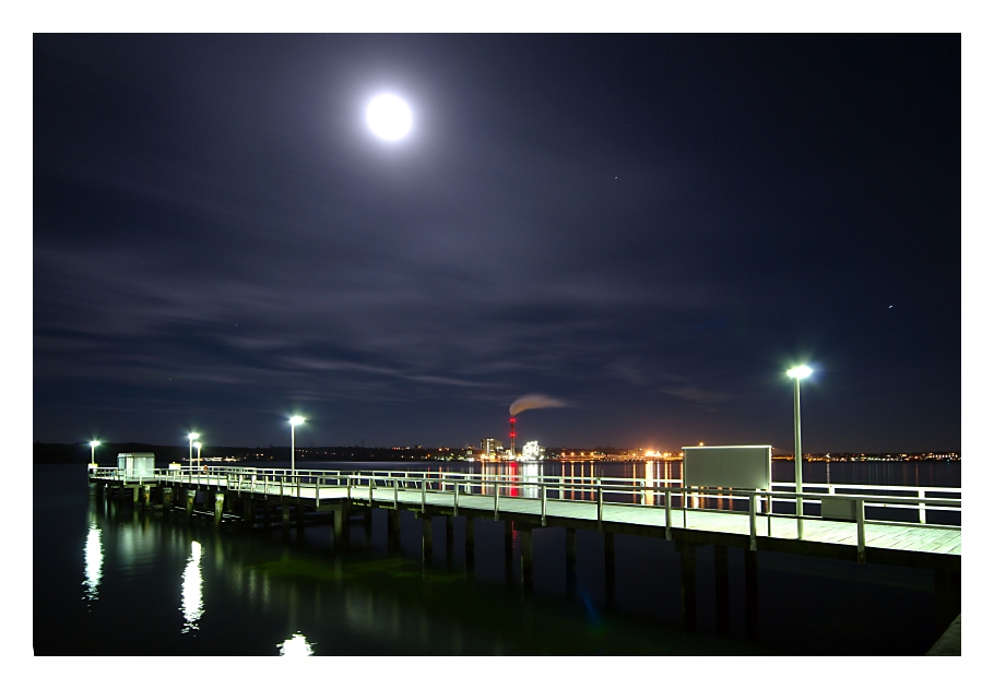 Dunkel war's, der Mond schien helle