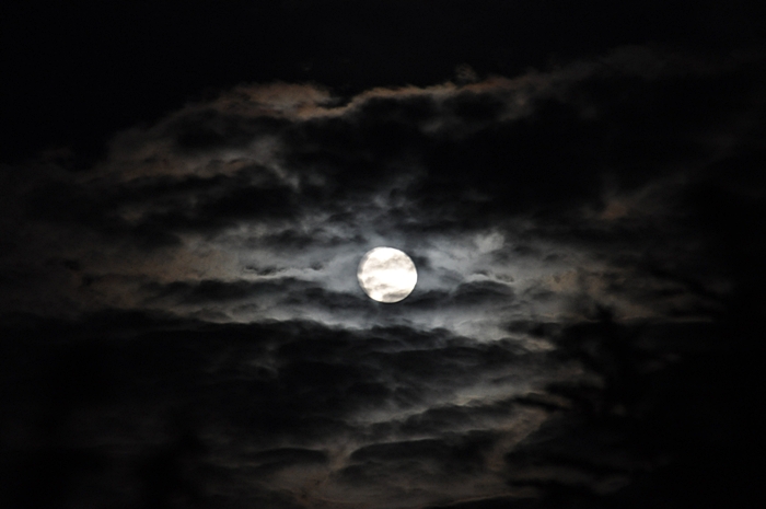 Dunkel wars der Mond schien helle...