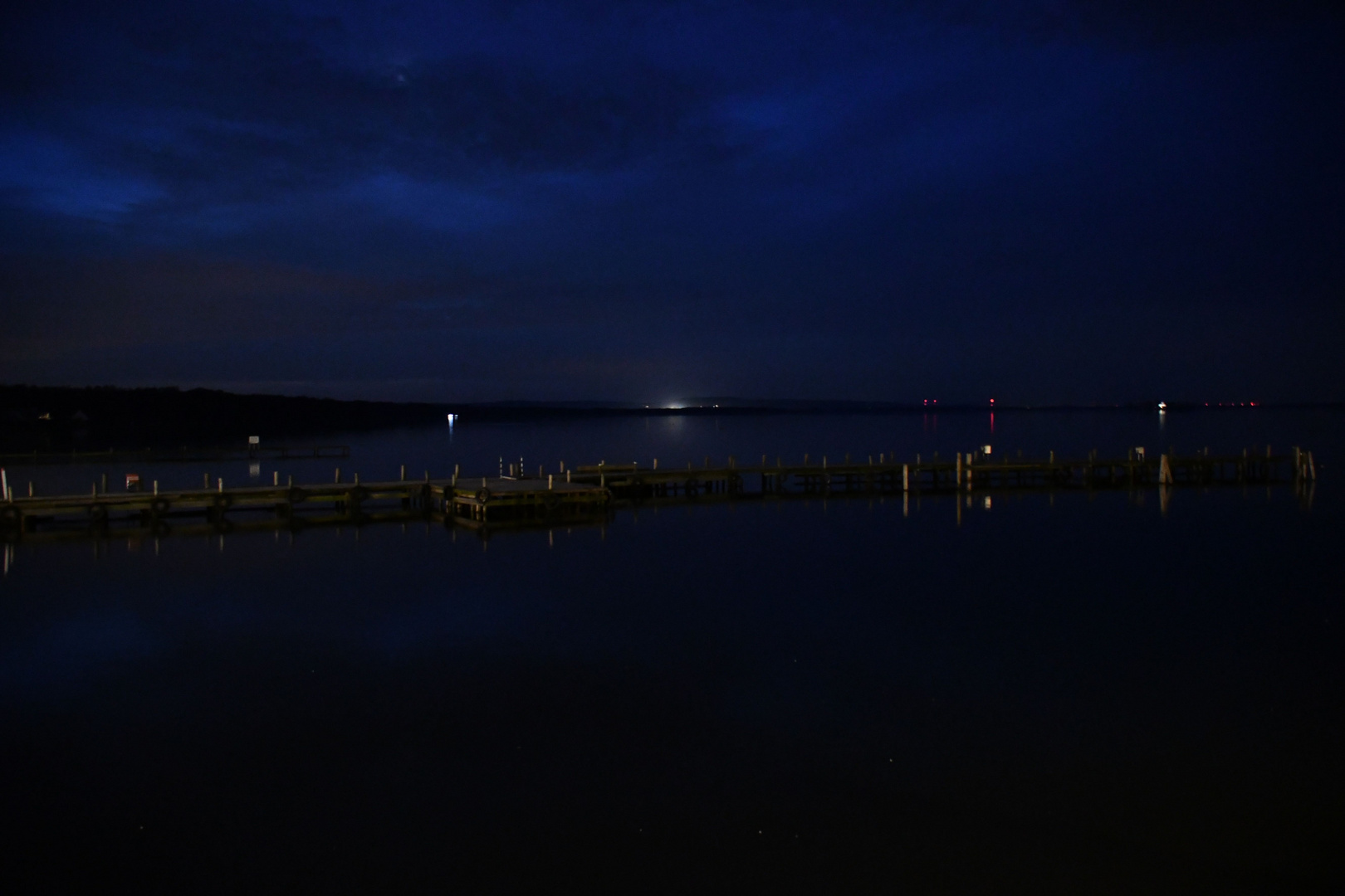 Dunkelblaue Stunde in Steinhude