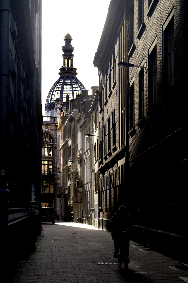 Dunkle Gasse Antwerpen