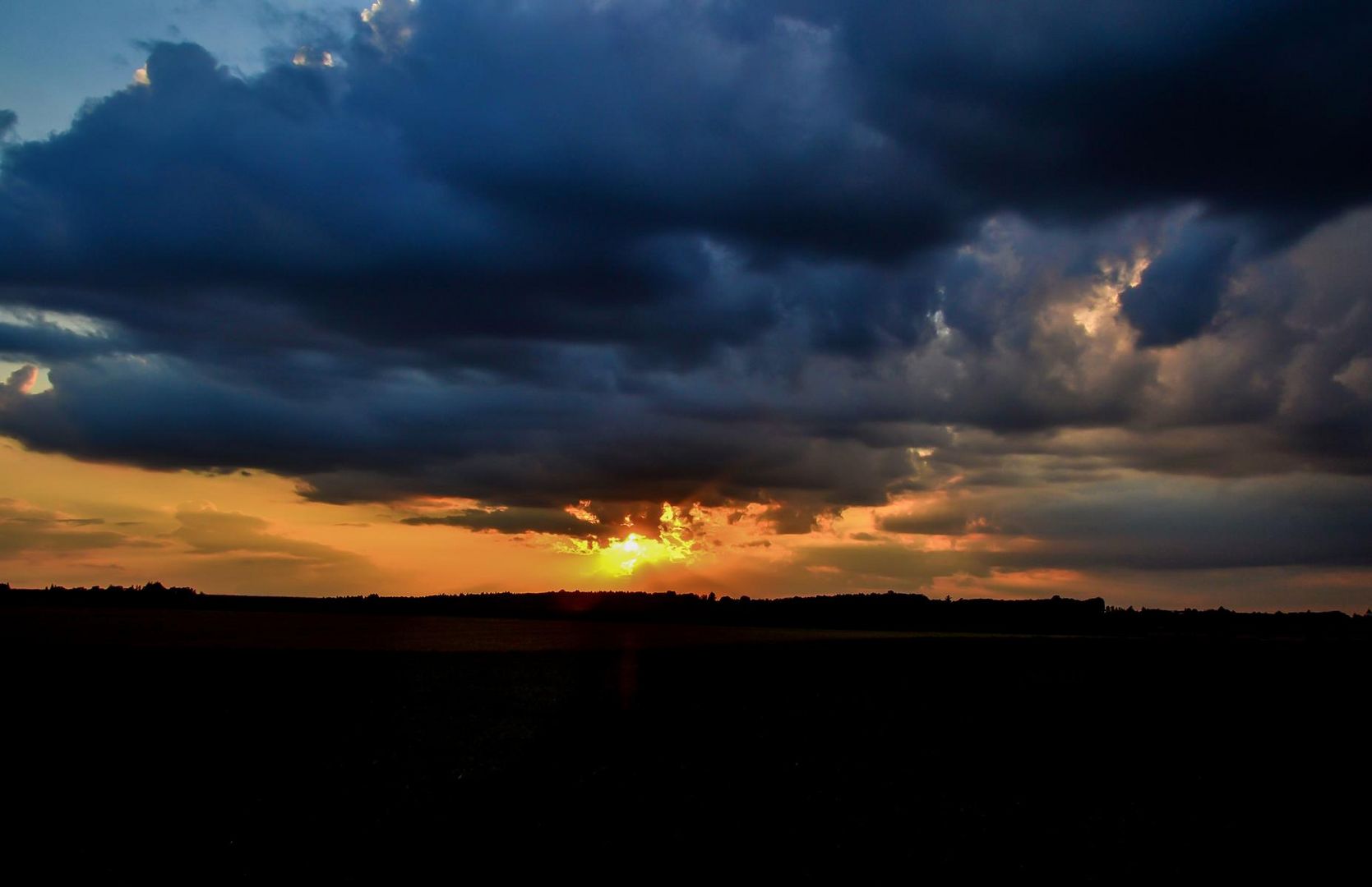 dunkle Wolken Foto & Bild | himmel, wolken, himmel & universum Bilder